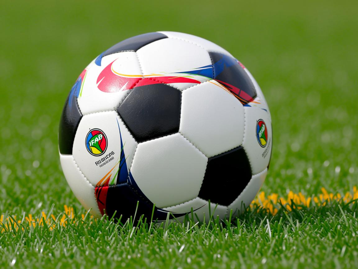 九游体育下载-国际米兰三线站位紧凑形成防守铁墙，国际米兰的阵型